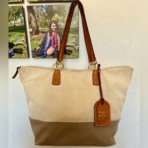 Dooney & Bourke Large Zip Tote Bag